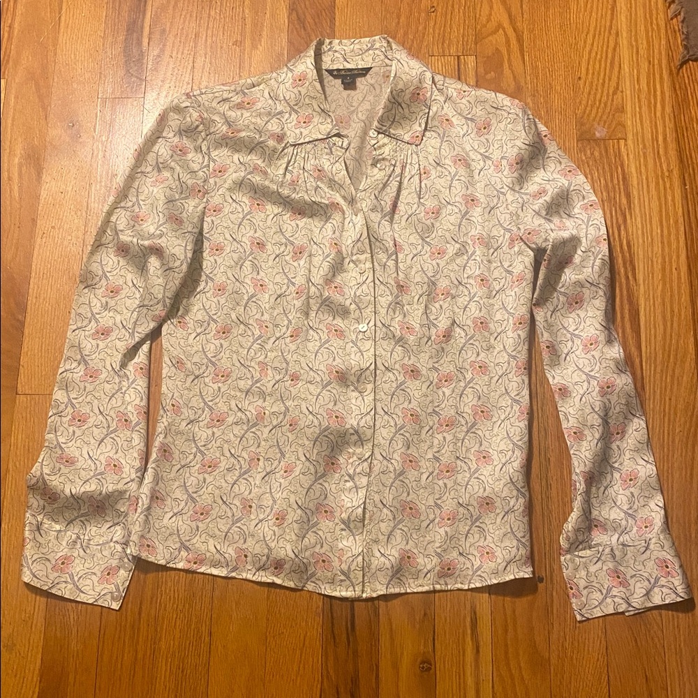 Brooks Brothers Silk Floral Blouse Size 4 NWOT Off White wPink flowers Gorgeous